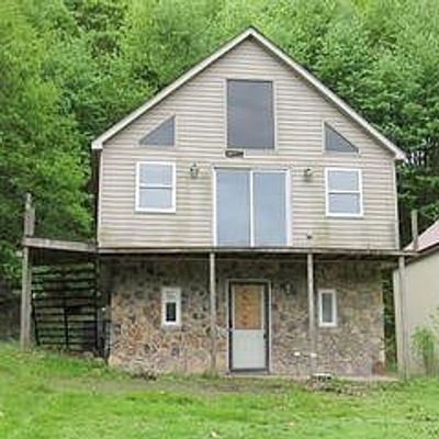 814 Breakneck Rd, Connellsville, PA 15425