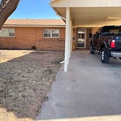 816 Linda Ln, Denver City, TX 79323