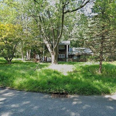 1 Fox Hill Rd, Spring Valley, NY 10977