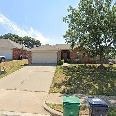 1000 Chase Ln, Denton, TX 76209