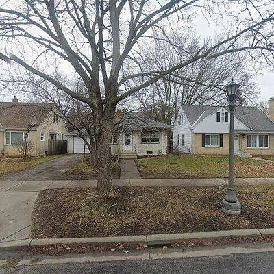 975 Hyacinth Ave E, Saint Paul, MN 55106