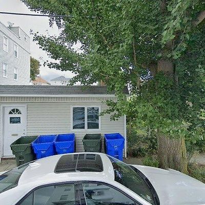 98 Melville St, Fall River, MA 02724