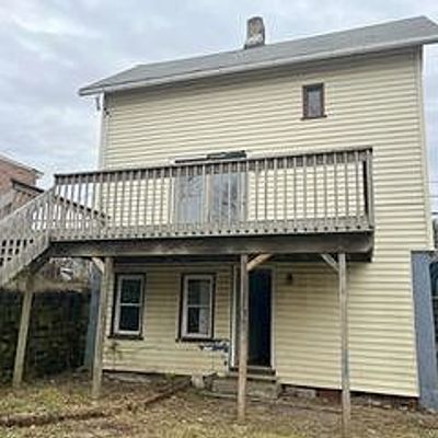 98 Warren St, Meriden, CT 06450