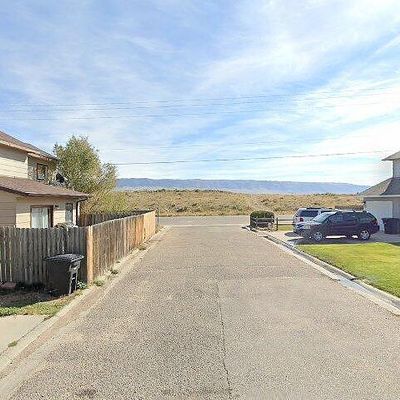 987 Beryl St, Mills, WY 82644