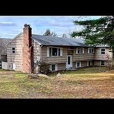 99 West Chippens Hill Road, Burlington, CT 06013