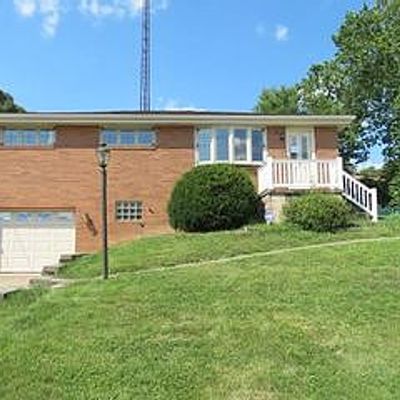 9913 Joan Dr, North Huntingdon, PA 15642