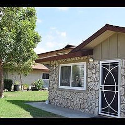 9925 Mission Gorge Rd #1, Santee, CA 92071