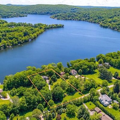 21 Arrow Point Rd, Warren, CT 06777