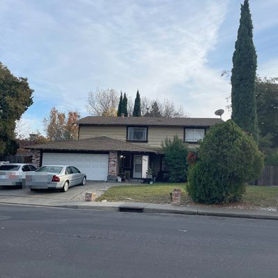 2796 Elmhurst Cir, Fairfield, CA 94533