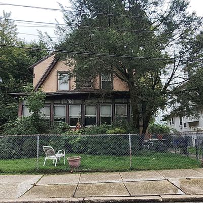 325 S Madison Ave, Upper Darby, PA 19082