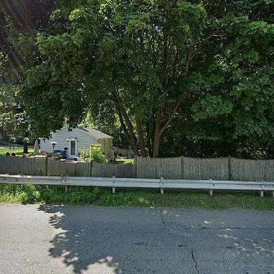 30 Hinckley Rd, Tewksbury, MA 01876