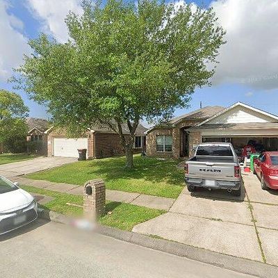 4523 Estate Dr, Baytown, TX 77521