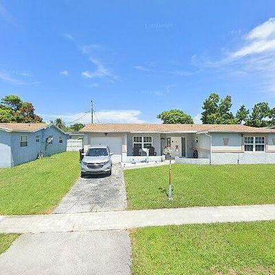 3940 Nw 34 Th Ave, Lauderdale Lakes, FL 33309