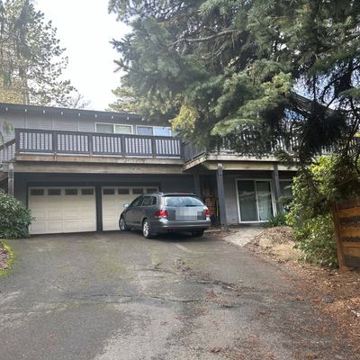 5454 Ne 200 Th Pl, Lake Forest Park, WA 98155