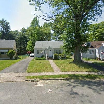 10 Ranchwood Dr, Trenton, NJ 08618