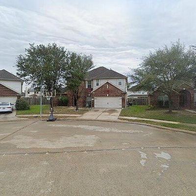 10023 Barr Lake Dr, Houston, TX 77095