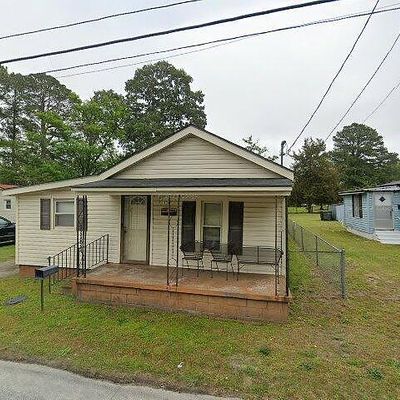 110 Palmer St, La Grange, NC 28551