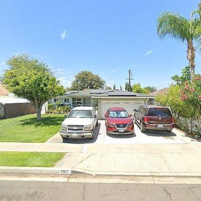 1307 E Merona Pl, Anaheim, CA 92805