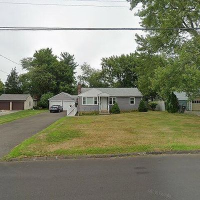 15 Clayton Dr, Wethersfield, CT 06109