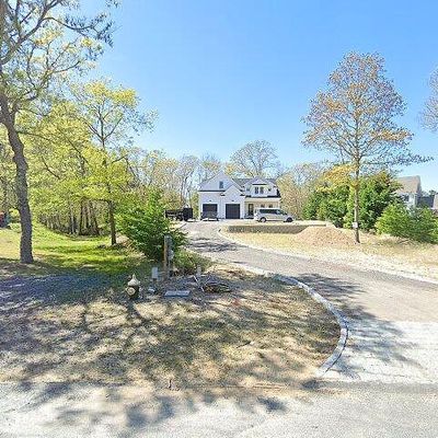 15 Wadsworth Ln, Yarmouth Port, MA 02675