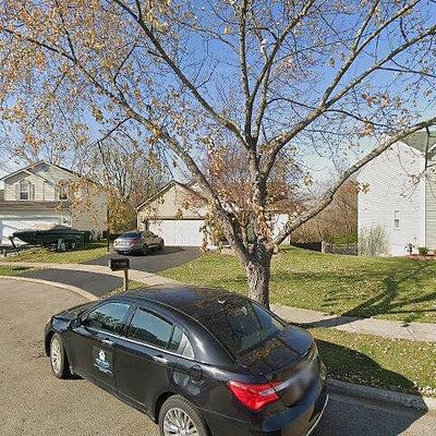 180 W Lindsay Dr, Round Lake Beach, IL 60073