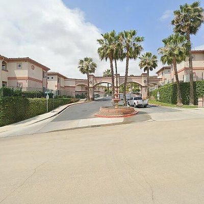 2715 Lake Pointe Dr #120, Spring Valley, CA 91977