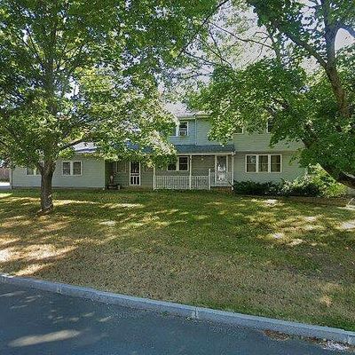 232 School St, Groveland, MA 01834