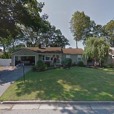 31 Tanglewood Dr, Riverside, RI 02915