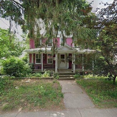 316 Spruce St, Manchester, CT 06040