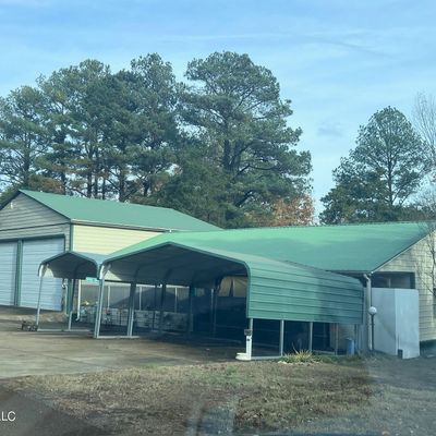 32 County Road 510, Como, MS 38619