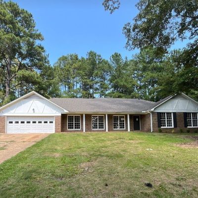 4947 Woodland Forrest Dr, Tuscaloosa, AL 35405