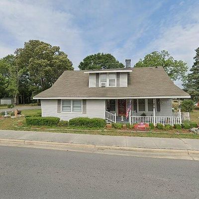 601 Ne Main St, Salemburg, NC 28385