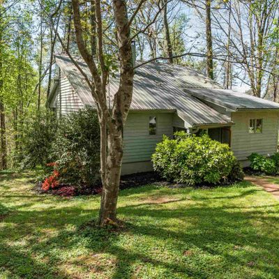 825 Daylilly Dr, Inman, SC 29349