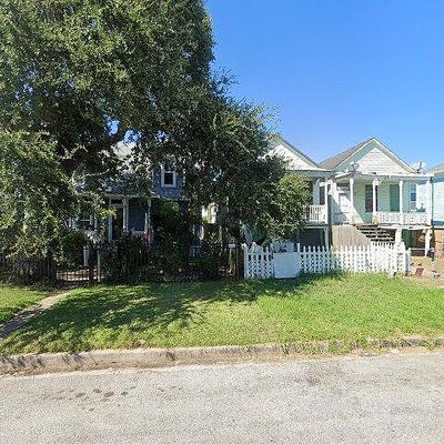 1208 Avenue K, Galveston, TX 77550