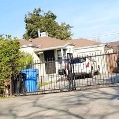 1233 W 60 Th Pl, Los Angeles, CA 90044