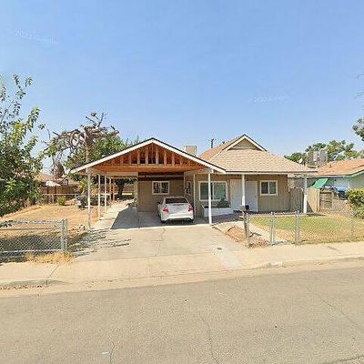 161 S Magnolia St, Woodlake, CA 93286