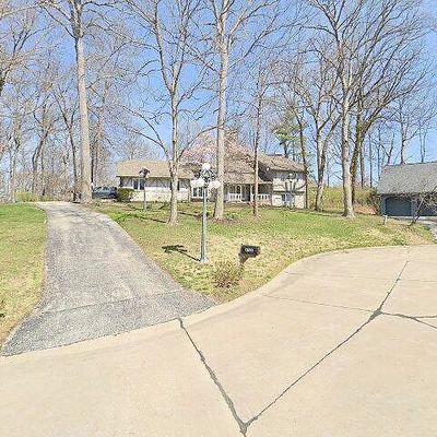 1828 Still Hollow Ct, Chesterfield, MO 63017