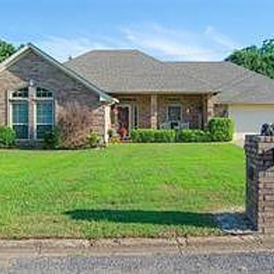 3740 Castlegate Dr, Paris, TX 75462