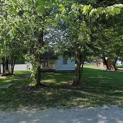 615 E Clay St, Carterville, MO 64835