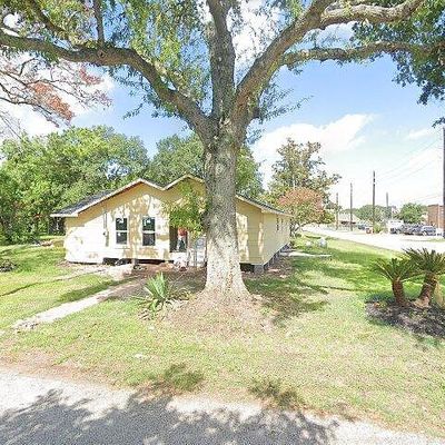 8102 Wilson St, Fulshear, TX 77441