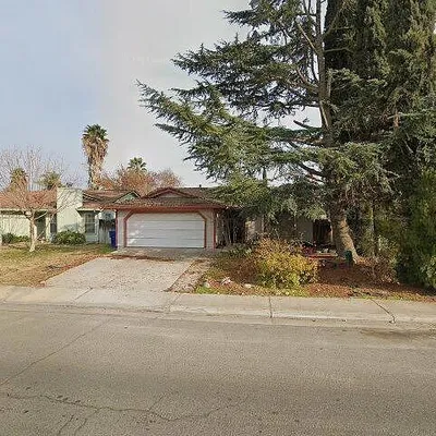 7366 California St, Winton, CA 95388