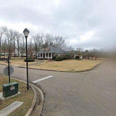 100 Southern Ridge Dr, Madison, MS 39110