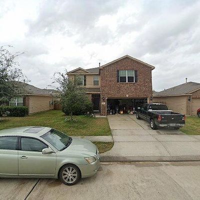 1015 Amaryllis Rd, Baytown, TX 77521