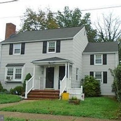 2 Hazelhurst Ave, Ewing, NJ 08638