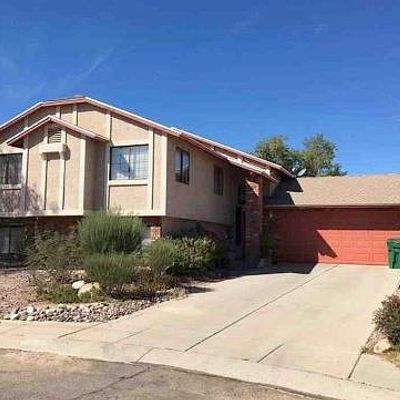 2790 W Camino De Las Grutas, Tucson, AZ 85742