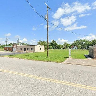 301 Fm 1985, Anahuac, TX 77514