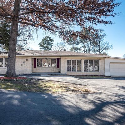 2521 Northshore Dr, Benton, AR 72015