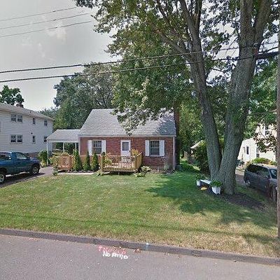 36 Packard St, Manchester, CT 06040