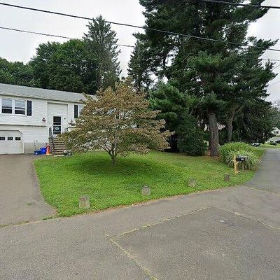 40 Cherry St, Branford, CT 06405