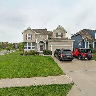 328 Alder Dr, Raymore, MO 64083